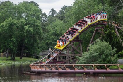 Cedar Fair Six Flags Merger Lawsuit